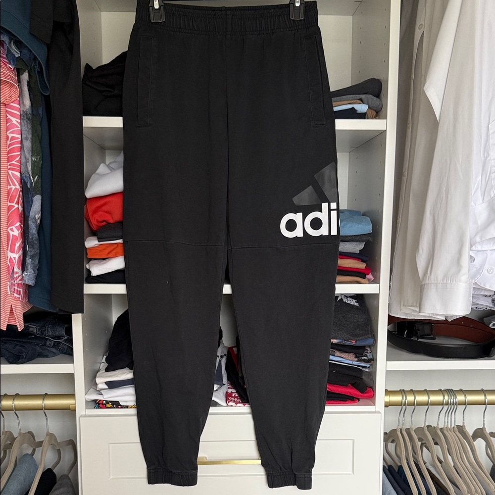 adidas Black Sweatpants with sweatshirt
